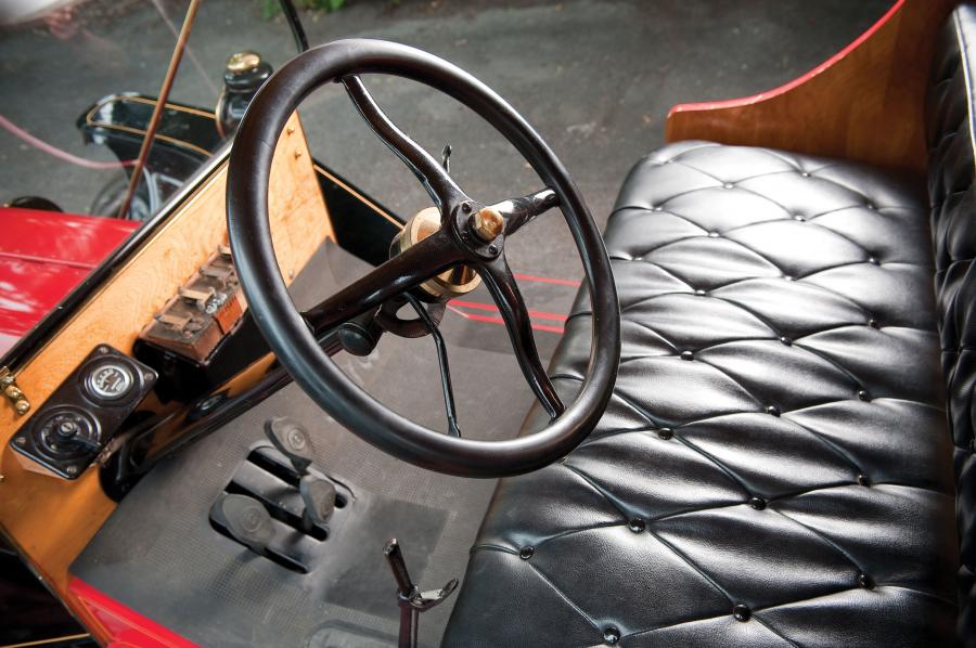  Ford Model T Calliope Truck 1913 года  (фото 6 из 6)